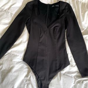Zara long sleeve sweetheart bodysuit!
